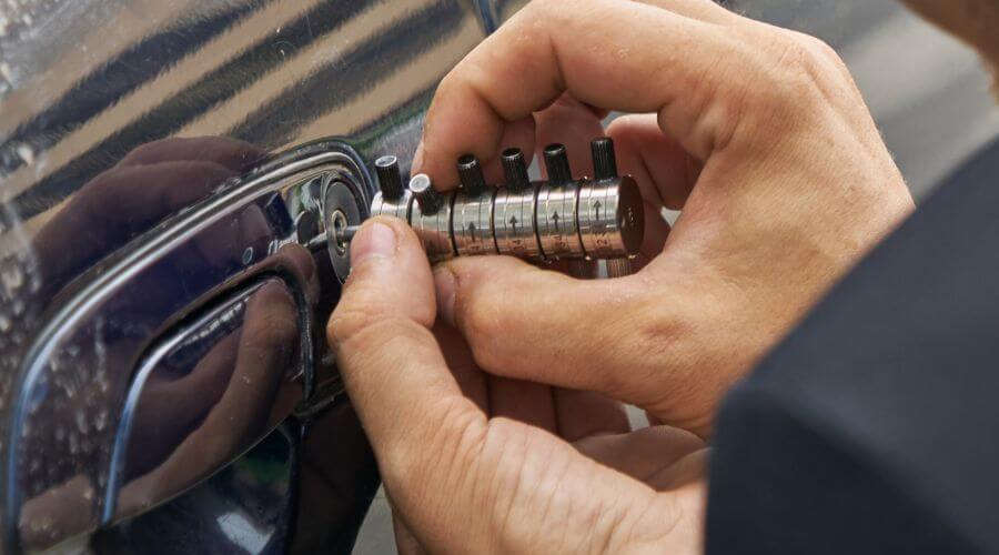 Expert new roof installation services in Tilton, IL